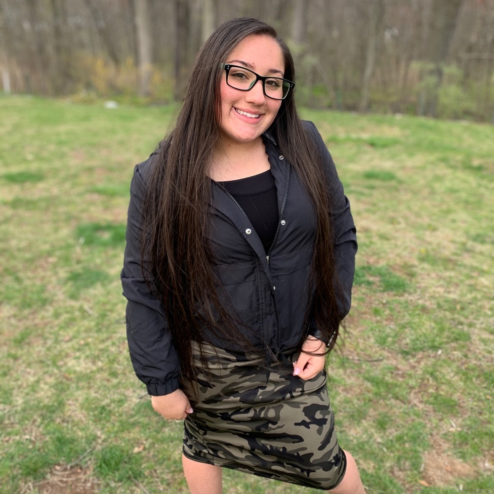 Meet your Posher, Leilani